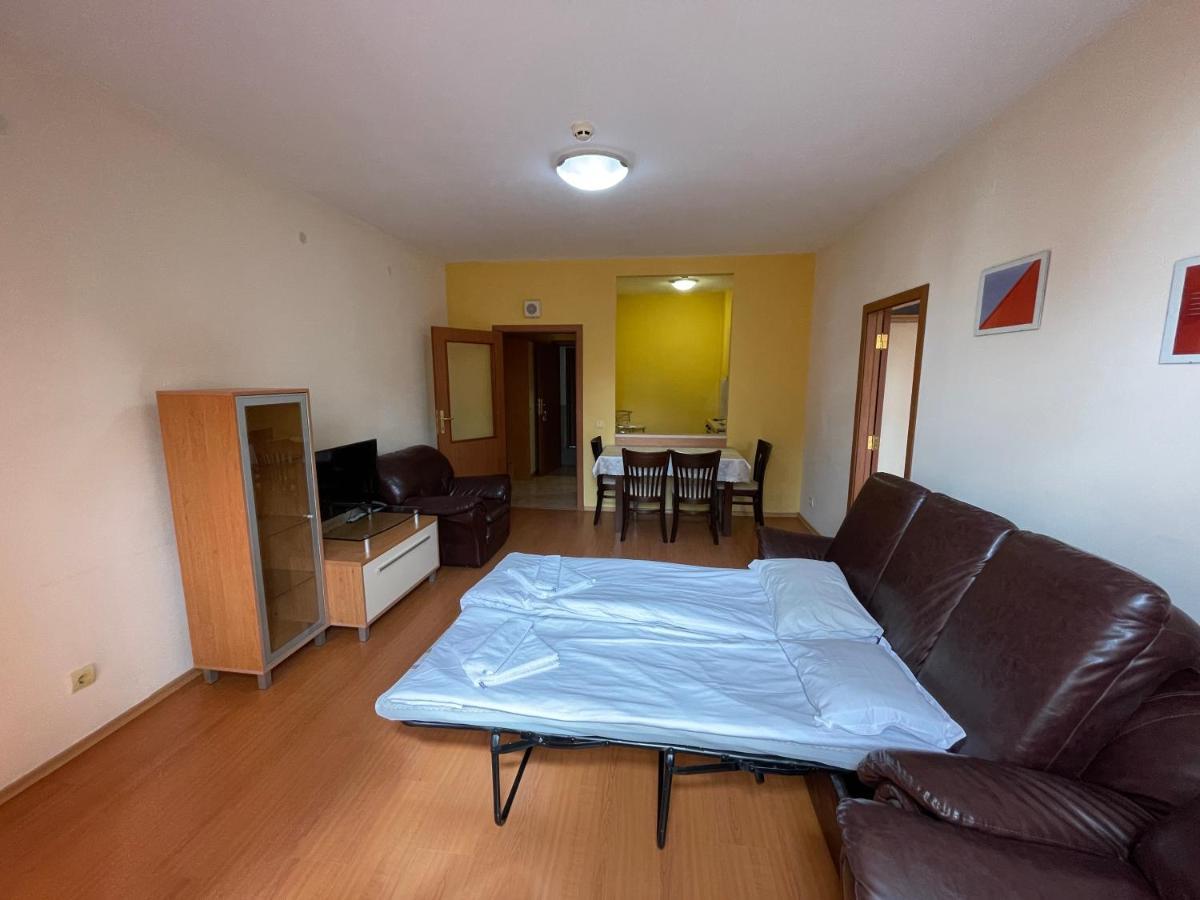 Borovets Holiday Apartments - Different Locations In Боровец Экстерьер фото